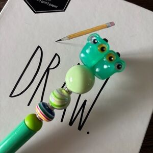 Disney Doorables: The Little Mermaid: Eels Flotsam & Jetsam handmade beaded pen